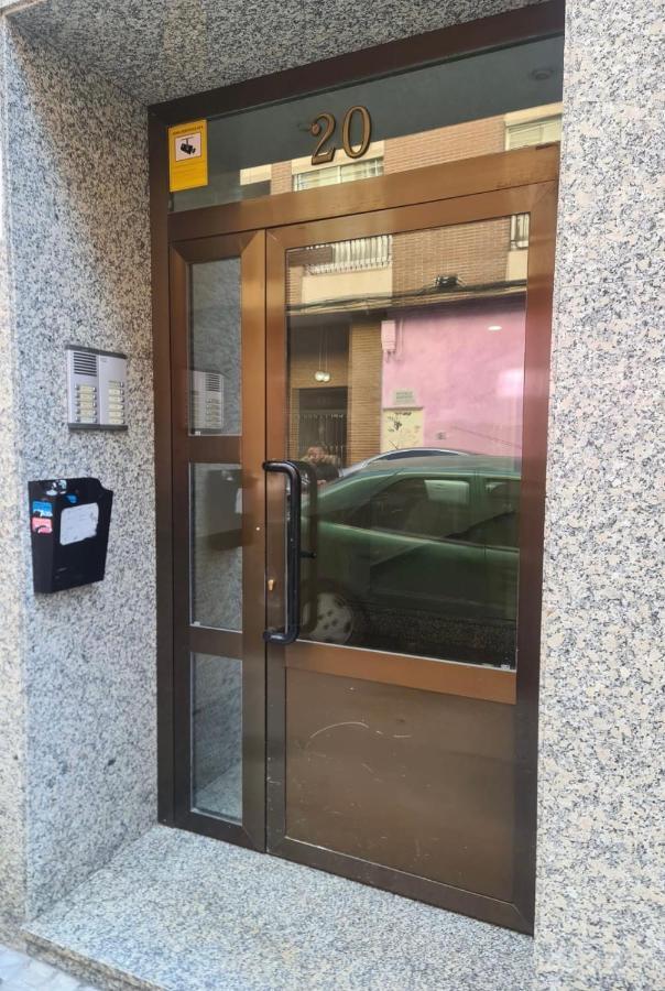 Apartamento Zaragoza Centro Bagian luar foto
